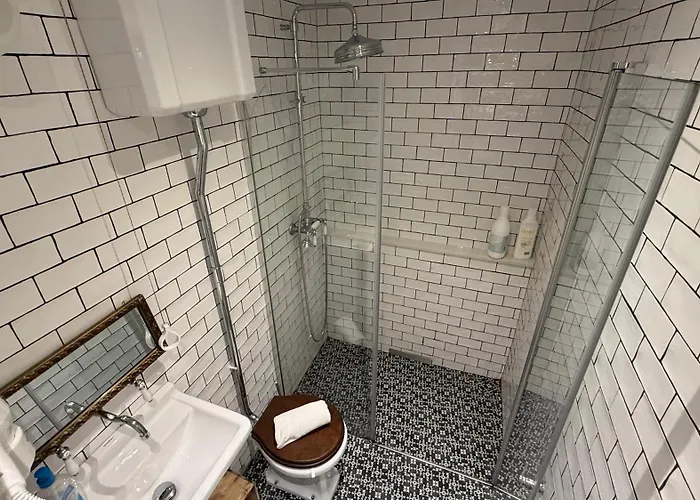 Apartman Tiny Place Loud Fun Street