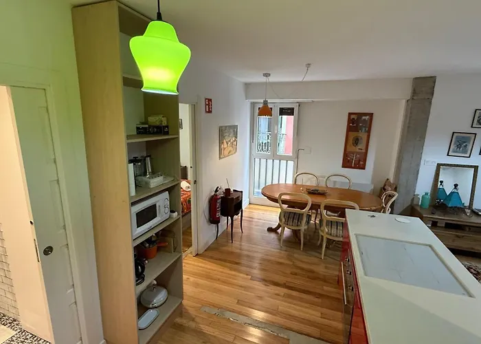 Apartman Tiny Place Loud Fun Street *